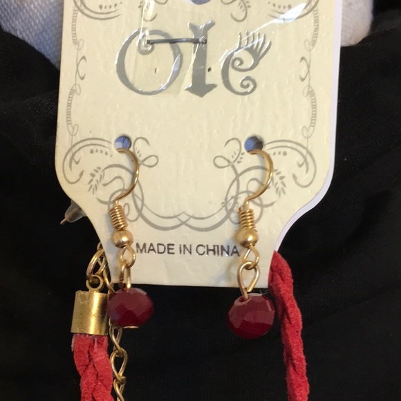 Beautiful Ole Brand Lariat Necklace & Earring Set - Picture 2 of 8